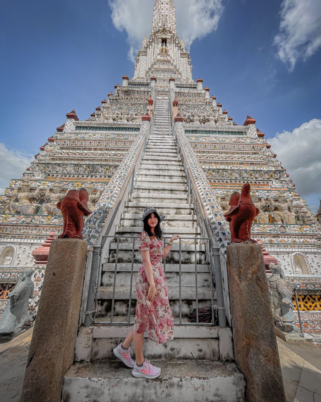tour ke thailand dari surabaya